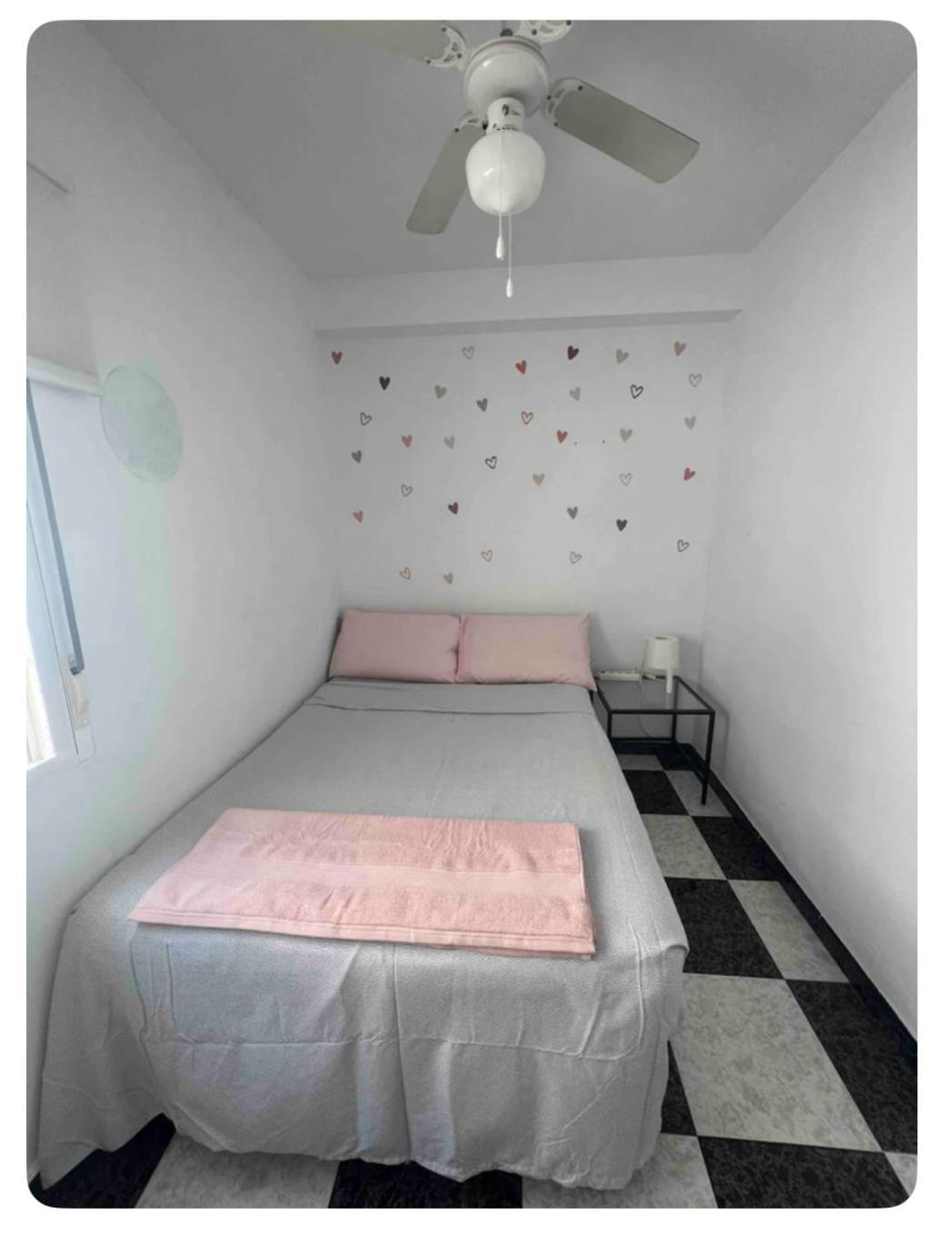 Privatunterkunft Privada En Piso Compartido En 3 Planta Sin Ascensor No Es Piso Entero *
